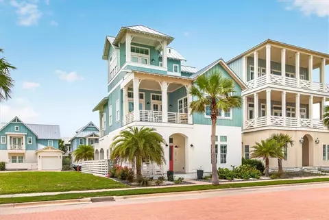 167 Sunrise Ave, Port Aransas, TX 78373