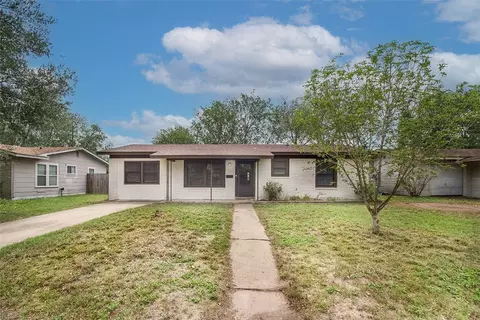 900 E Hancock St, Beeville, TX 78102