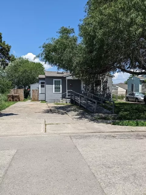 2637 Lynch St, Corpus Christi, TX 78404