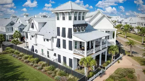 215 Laughter Ln, Port Aransas, TX 78373