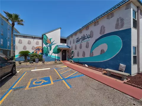 15005 Windward Dr #111, Corpus Christi, TX 78418