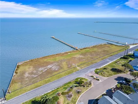 View/Area - 65 Primrose Dr, Rockport, TX 78382 photo 6 of 6