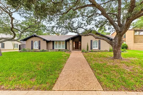 4950 Oakmont Dr, Corpus Christi, TX 78413