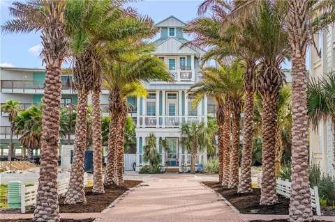 204 Tailwind Dr, Port Aransas, TX 78373