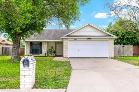 317 Lemonwood Dr, Kingsville, TX 78363