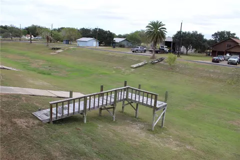 View/Area - 125 Lagarto Fry, Mathis, TX 78368 photo 1 of 2