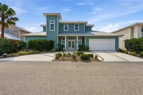12 Sea Shell Shores Dr, Rockport, TX 78382