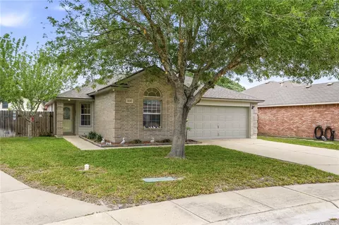 1630 Windy Oaks Dr, Aransas Pass, TX 78336