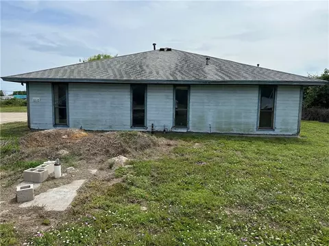 417 Linnet, Corpus Christi, TX 78418