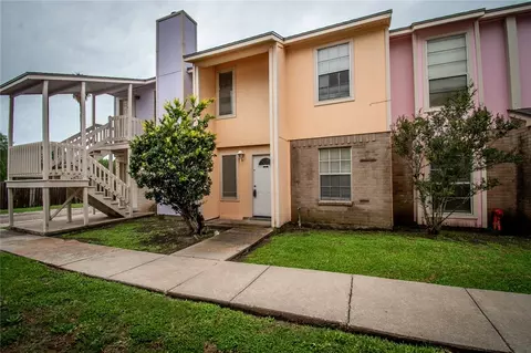 6702 Everhart, Corpus Christi, TX 78413