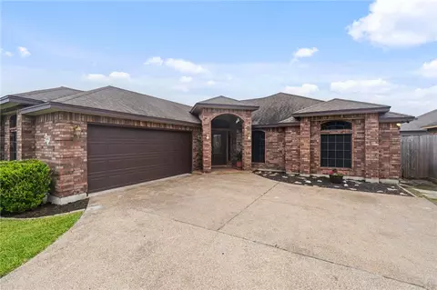 6913 Round Table St, Corpus Christi, TX 78414
