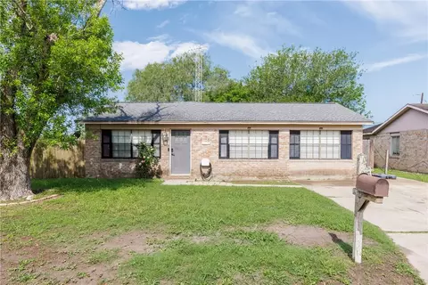 1105 Gillette St, Kingsville, TX 78363