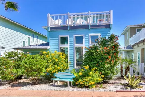 2525 S 11th St #95, Port Aransas, TX 78373