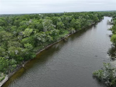 341 Mission River Oaks, Woodsboro, TX 78393