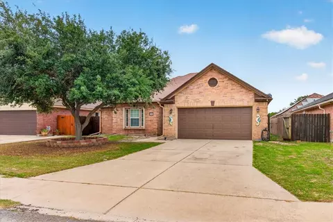 1510 W Nelson Ave, Aransas Pass, TX 78336