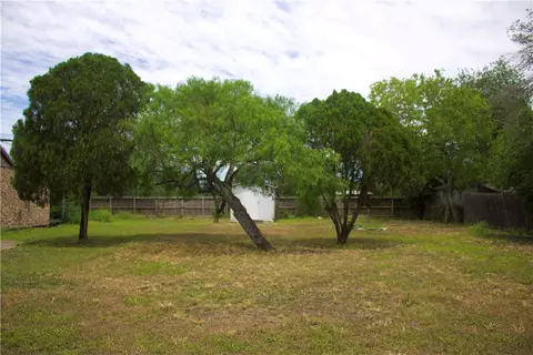 4325 Leonard Dr, Corpus Christi, TX 78410