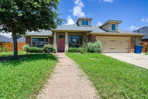 411 Long Point Dr, Portland, TX 78374
