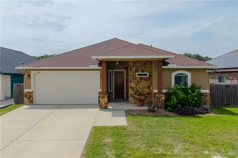 2526 Handlin Dr, Corpus Christi, TX 78418