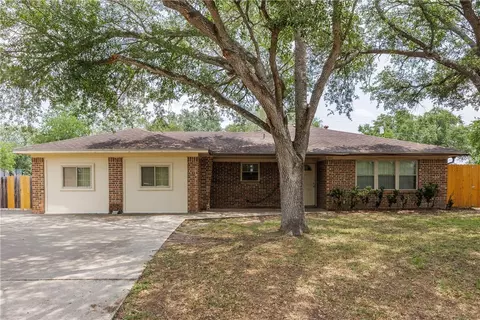 4506 White Oak Dr, Corpus Christi, TX 78410