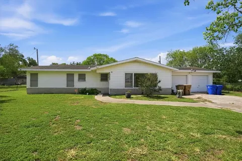 9445 Morrow Dr, Corpus Christi, TX 78410