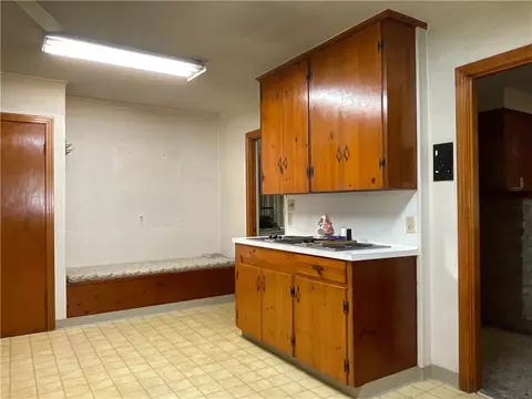 Kitchen - 311 W Ward, Refugio, TX 78377 photo 3 of 4