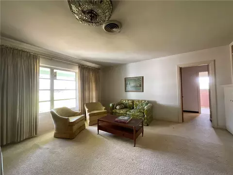 Living - 311 W Ward, Refugio, TX 78377 photo 4 of 4