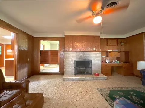 Living - 311 W Ward, Refugio, TX 78377 photo 1 of 4