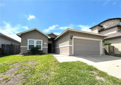 7186 Lake Placid Dr, Corpus Christi, TX 78414