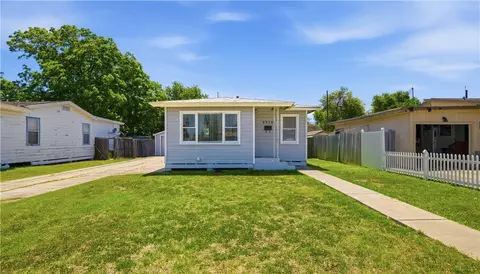 4930 Merrimac St, Corpus Christi, TX 78415