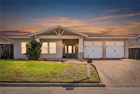 6 Virginia Hills Dr, Corpus Christi, TX 78414