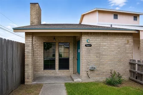 11209 Willowood Creek Dr #C, Corpus Christi, TX 78410