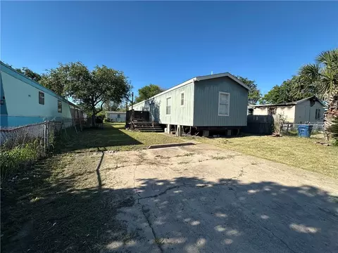6038 Horizon Dr, Corpus Christi, TX 78408