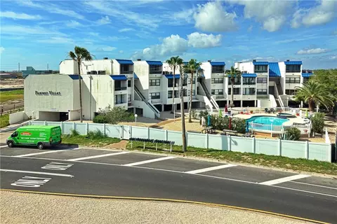 14401 Commodores Dr #211, Corpus Christi, TX 78418
