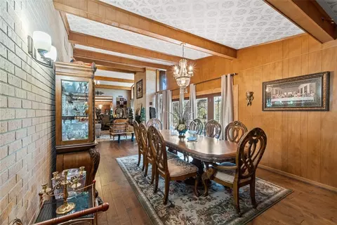 Dining - 9675 County Road 325, Mathis, TX 78368 photo 1 of 2