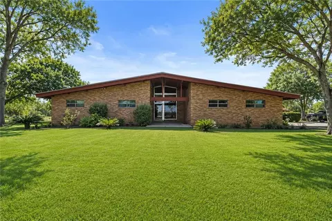 9675 County Road 325, Mathis, TX 78368