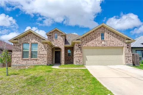 7910 Hulk Dr, Corpus Christi, TX 78414