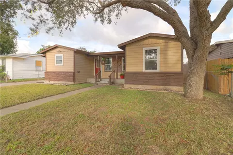 4310 Mistletoe Dr, Corpus Christi, TX 78411