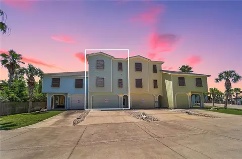 247 W Roberts Ave #5, Port Aransas, TX 78373
