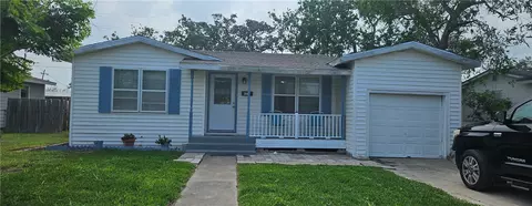 621 S Lantana Dr, Kingsville, TX 78363