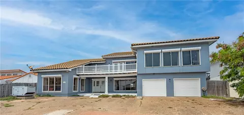 214 Bayview Dr, Aransas Pass, TX 78336
