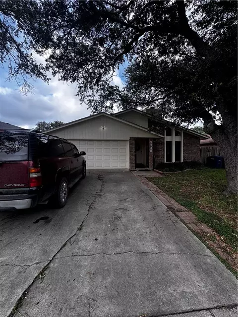 5338 Meadowgate Dr, Corpus Christi, TX 78413