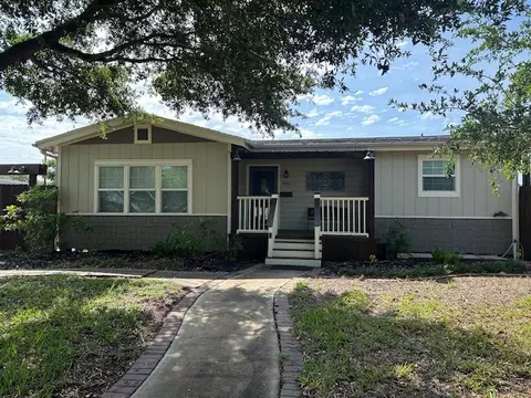 4910 Mokry Dr, Corpus Christi, TX 78415