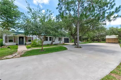 201 W Rhodes Ave, Aransas Pass, TX 78336