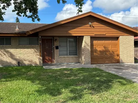 5705 Cain Dr, Corpus Christi, TX 78412