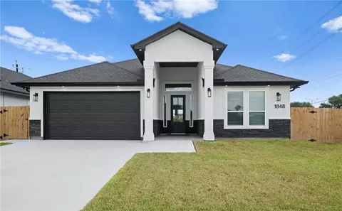 1848 Spoonbill Dr, Portland, TX 78374