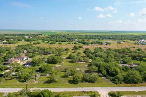 2990 County Road 14b, Bishop, TX 78343