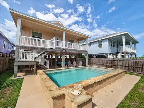 100 Glover Blvd #103, Port Aransas, TX 78373