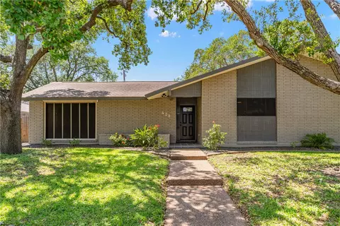 438 Chase Dr, Corpus Christi, TX 78412