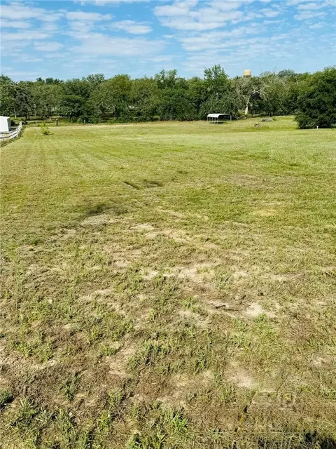 214 Bluebonnet Rdg, La Vernia, TX 78121