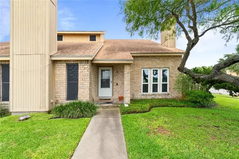 7141 Premont Dr #3, Corpus Christi, TX 78414